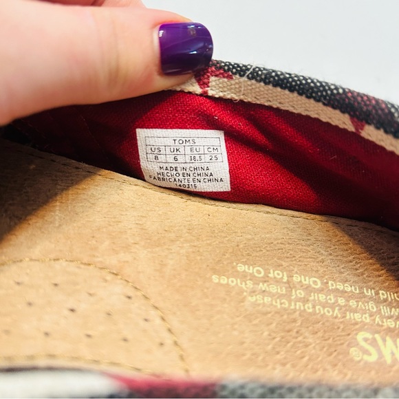 Patriotic Toms - Picture 4 of 7